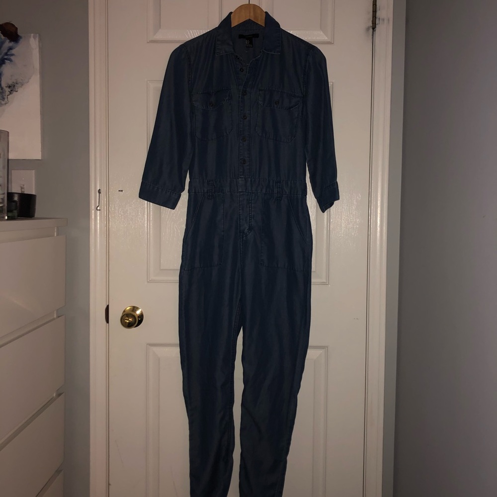 F21 light-weight denim washed jumpsuit